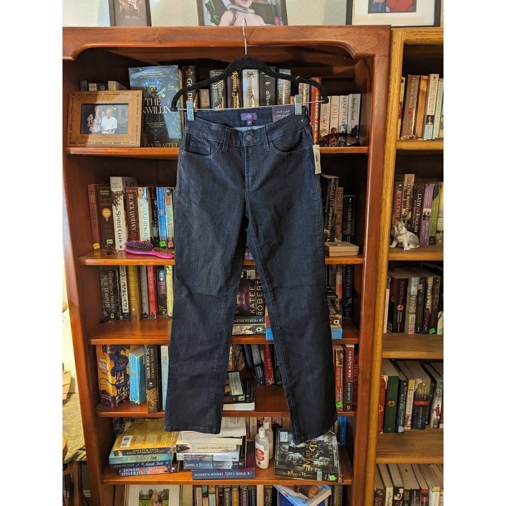 NYDJ sz 2p black stretch straight leg jeans new with tag